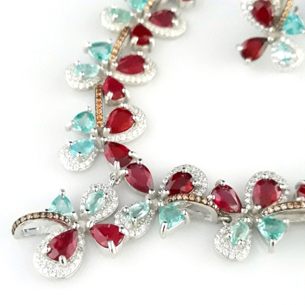 Luxurious Red Blood Ruby and Neon Apatite Set